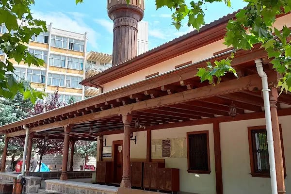 MEHMET ÇELEBİ CAMİİ - Resim 19