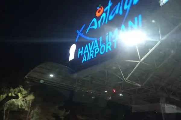 İç Hatlar Terminali - Resim 19