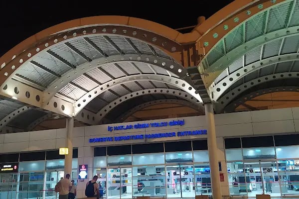 İç Hatlar Terminali - Resim 7