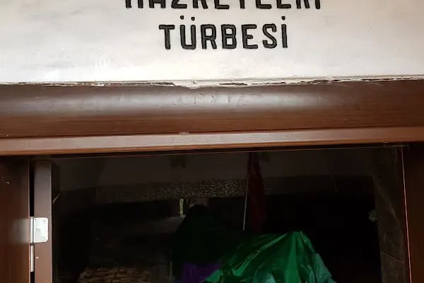 İbrâhim Sani Türbesi - Resim 19