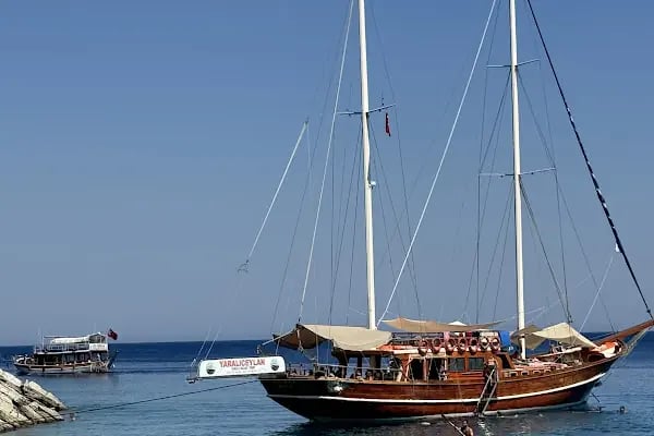 Orak Adası Günlük Gezi Teknesi _ LA BEBE - Resim 3