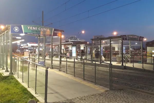Yeni Cuma Tranvay Durağı - Resim 6