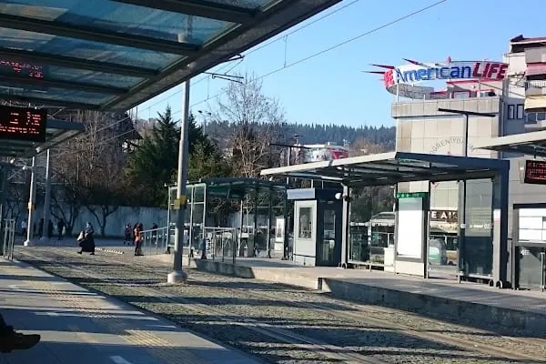Yeni Cuma Tranvay Durağı - Resim 5