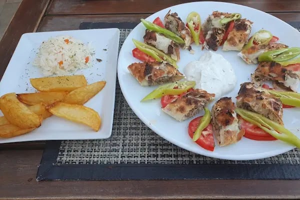Cheers Restaurant - Resim 3