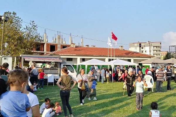 Akçalar Futbol Stadyumu - Resim 9
