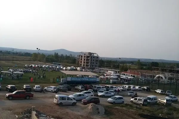 Akçalar Futbol Stadyumu - Resim 10
