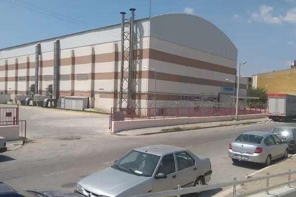 Serdar Yereli Spor Salonu - Resim 2