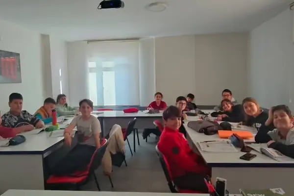 Özel Döşemealtı İngiliz Kültür Yabancı Dil Kursu - Resim 11