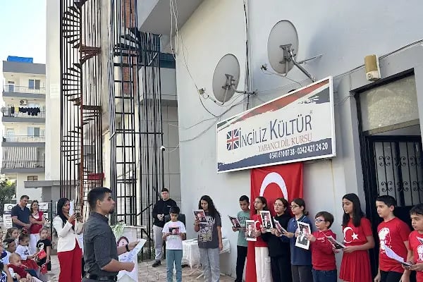 Özel Döşemealtı İngiliz Kültür Yabancı Dil Kursu - Resim 20