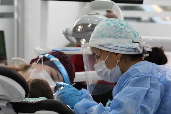 Özel Klinik Aydın Ağız ve Diş Sağlığı Polikliniği - Resim 10