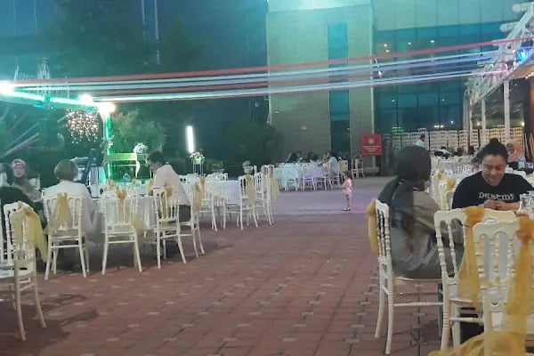 Gemlik Sosyal Yaşam Merkezi Olimpik Yüzme Havuzu - Resim 7