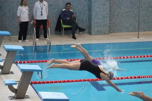 Gemlik Sosyal Yaşam Merkezi Olimpik Yüzme Havuzu - Resim 20