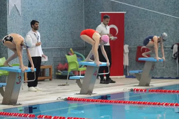 Gemlik Sosyal Yaşam Merkezi Olimpik Yüzme Havuzu - Resim 19