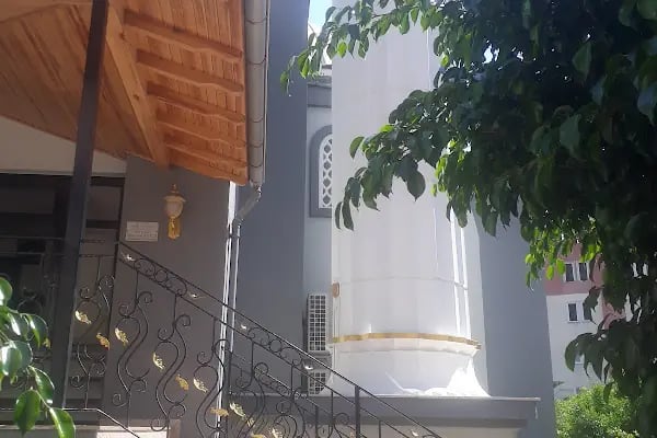 Hacı Memişler Cami - Resim 20