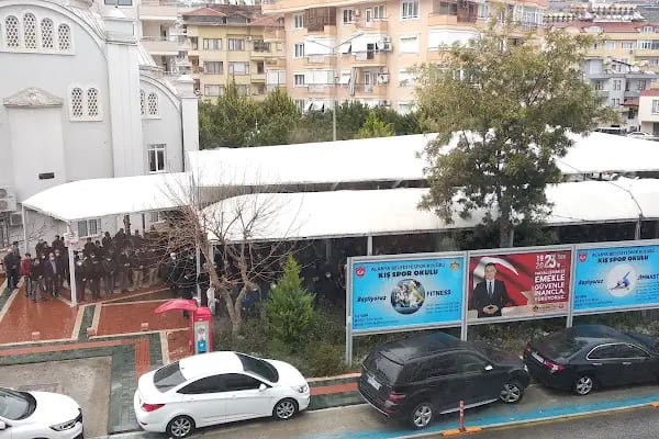 Hacı Memişler Cami - Resim 15