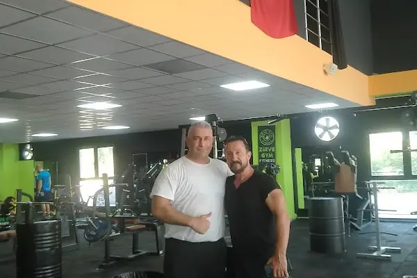 ZİRVE GYM FITNESS MERSİN TECE - Resim 8