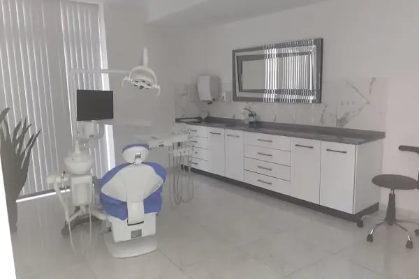 Yeşilyurt Dental - Bozyaka Şubesi | Diş doktoru bozyaka, İmplant İzmir, Zirkonyum İzmir - Resim 19