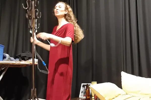 Ekip Tiyatro-Müstakil Sahne - Resim 5