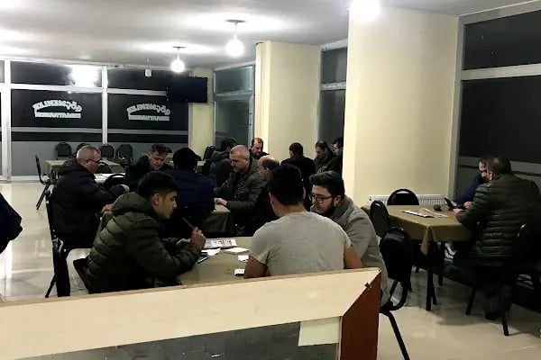 Göcmenler kıraathanesi - Resim 5