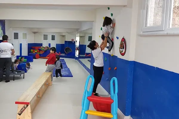 ABS Spor Akademi Jimnastik-Karate - Resim 19
