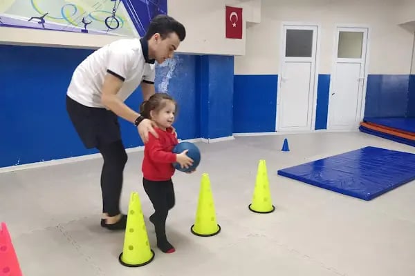 ABS Spor Akademi Jimnastik-Karate - Resim 15