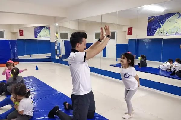 ABS Spor Akademi Jimnastik-Karate - Resim 13