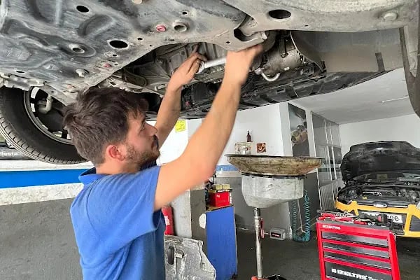 Arslan Otomotiv Özel Ford Servisi - Resim 5