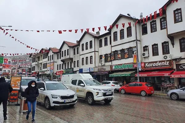 Çarşı Mevlana Pide Kebap İskender Salonu Sulu Yemek - Resim 14