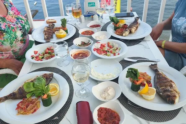 Tent Cafe - Resim 5