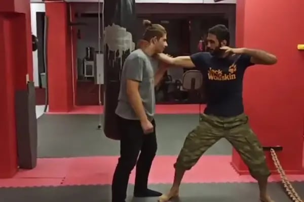 CH Fight School - Resim 2