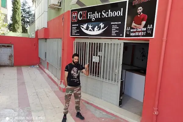CH Fight School - Resim 6