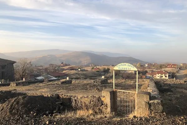 Toprak Dede Türbesi - Resim 2