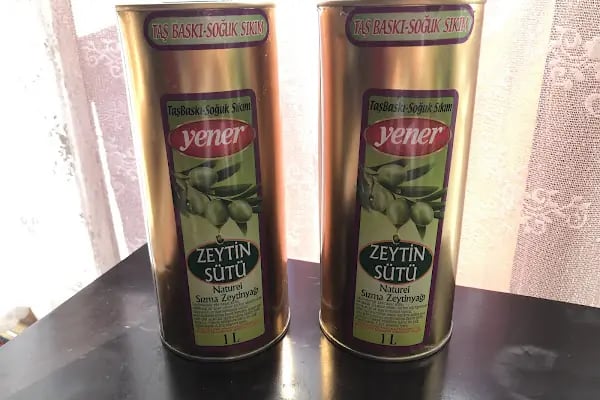 Yener Taşbaskı Zeytinyağı Fabrika Satış Noktası. - Resim 2