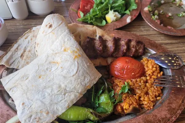 ENRA KEBAP | BAYRAKLI KEBAP | BAYRAKLIDA KEBAP | BAYRAKLIDA KEBAP NEREDE YENİR | - Resim 15
