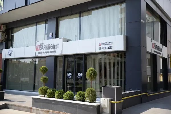 SAPHİREDENT AĞIZ VE DİŞ SAĞLIĞI POLİKLİNİĞİ - Resim 5