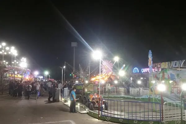 İnegöl Lunapark Cevahir Eğlence Merkezi - Resim 4