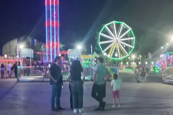 İnegöl Lunapark Cevahir Eğlence Merkezi - Resim 3