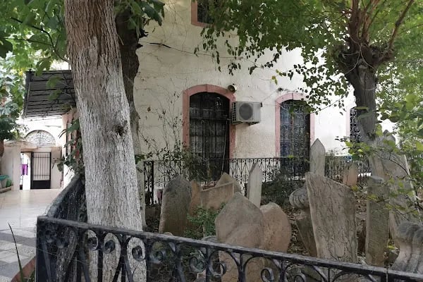 Hacı Mahmut Camii - Resim 6