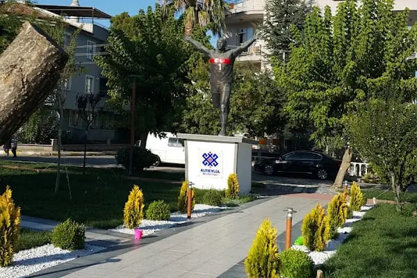 Balıkesir Millet Kıraathanesi - Resim 11