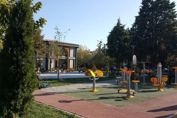 Balıkesir Millet Kıraathanesi - Resim 7