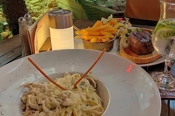 Bistro Floyd - Resim 9