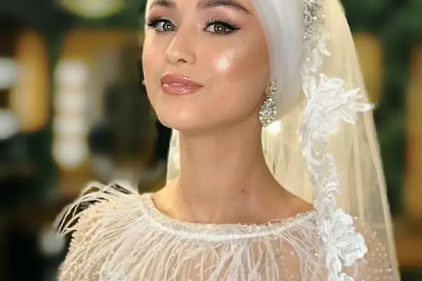 Kübra Eser MAKEUP STUDİO ve GUZELLİK SALONU - Resim 6