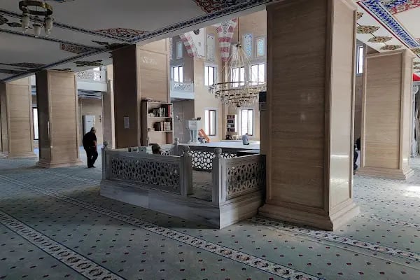 Kardeşler Cami - Resim 5