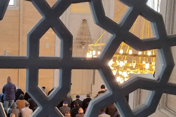 Kardeşler Cami - Resim 18