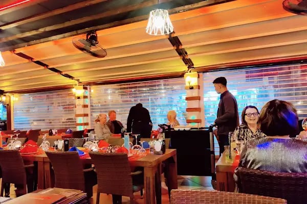 Begonia N Restaurant Bar - Resim 14