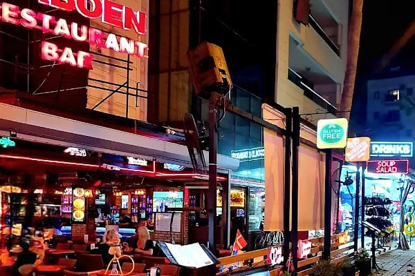 Begonia N Restaurant Bar - Resim 16