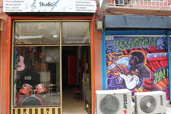 Studio X - Resim 4