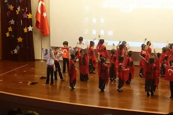 Uğur Oral Kültür Merkezi - Resim 10