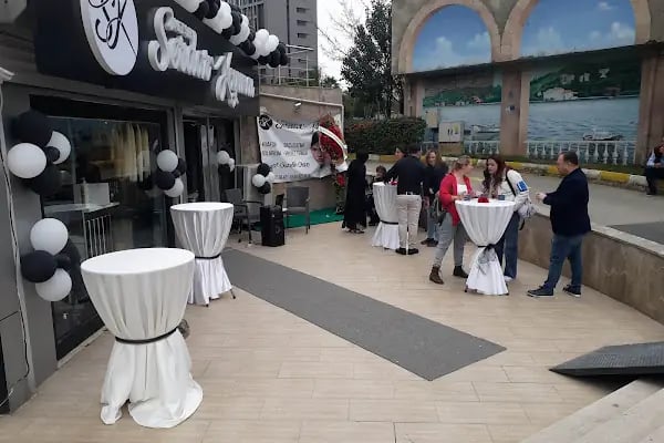 By Serdar Koyuncu | Ataşehir Kadın Kuaförü - Resim 1