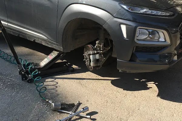Dört Mevsim Oto Lastik - Bursa Nöbetçi Lastikçi 7/24 Mobil Yol Yardım Lastik ve Oto Çekici hizmeti - Resim 11
